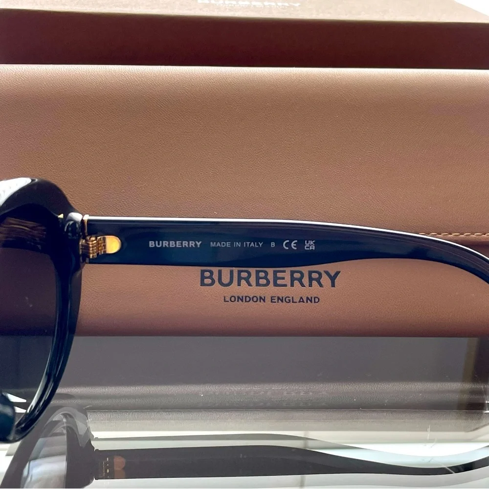 New Burberry Round Unisex Sunglasses